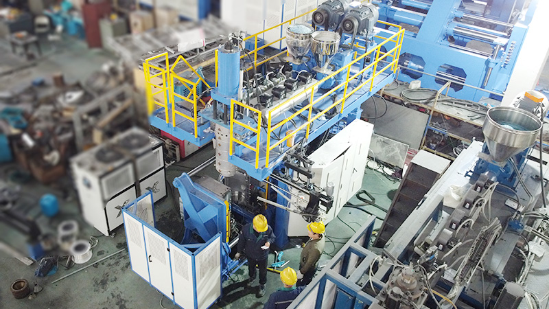 Production efficiency of large extrusion blow molding machine