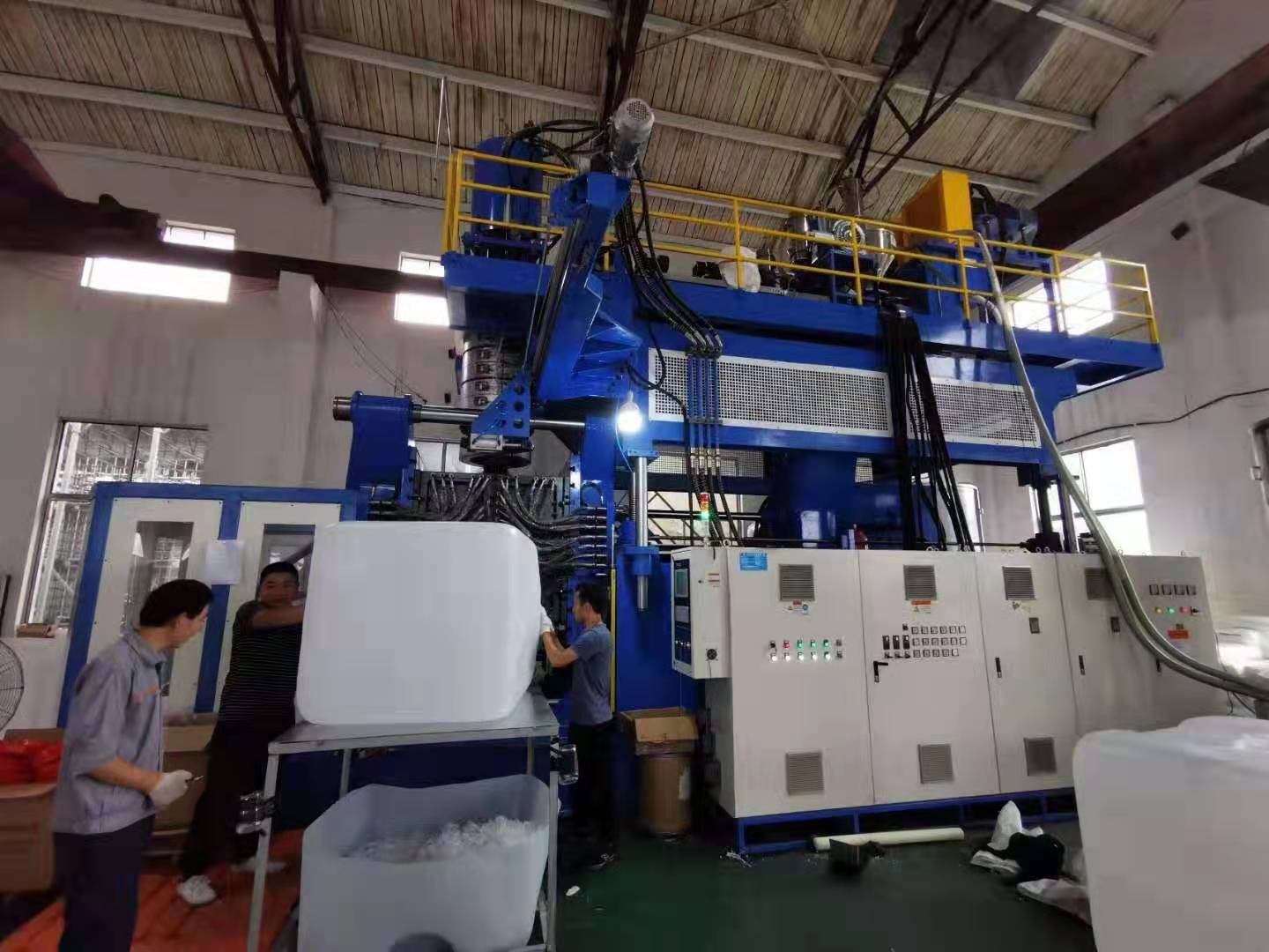 Plastic 1000L IBC tank container water tank blow molding machine production line