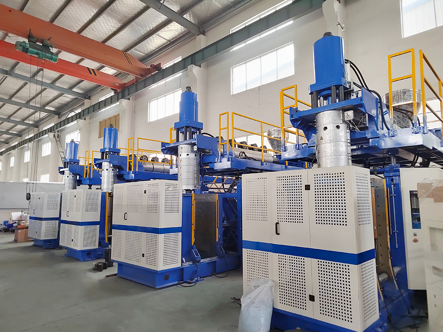 Introduction and distinction of extrusion blow molding machine